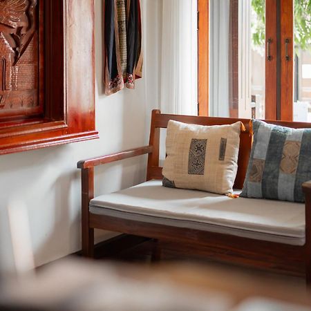 Villa Mira Heritage Luang Prabang Exterior foto